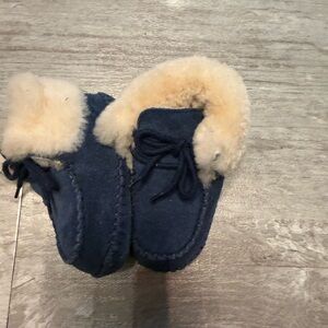 UGG Navy and Cream Kids Slippers